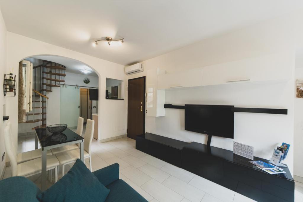 Molly Apartment Porto Santo Stefano  Exterior photo